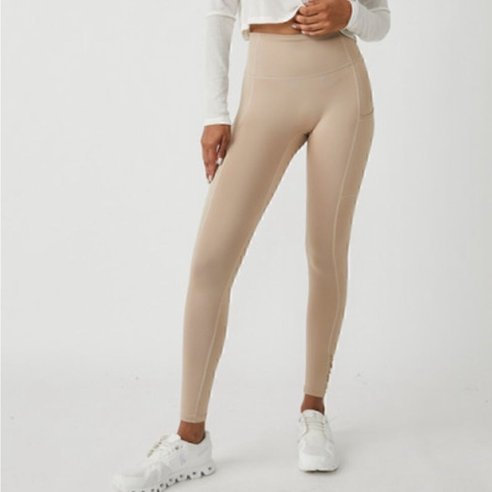 NWOT Free People Out of your League Clay Leggings Ruched High Rise Pockets S Gym